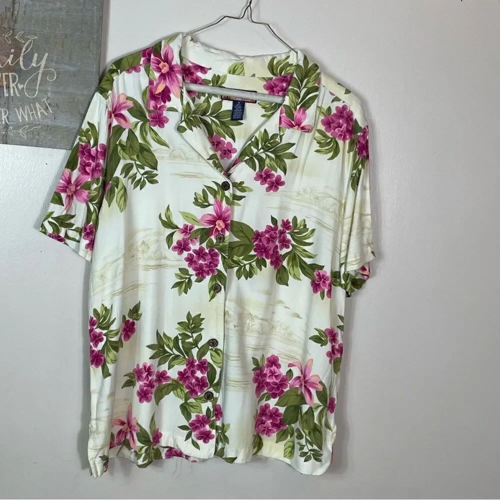 Havana Jack's Cafe Hawailan 100% rayon
Shirt 1x Button